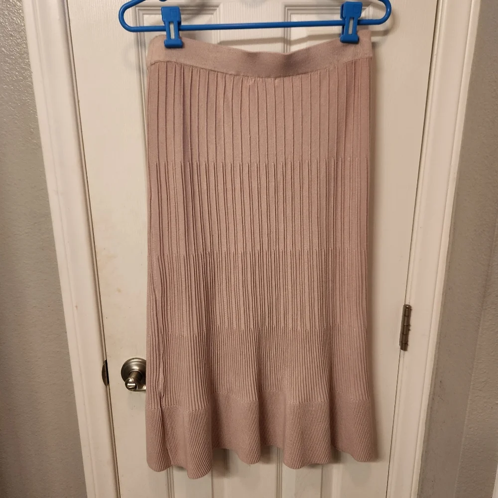 Max studio dusty pink ribbed maxi skirt nwt size S